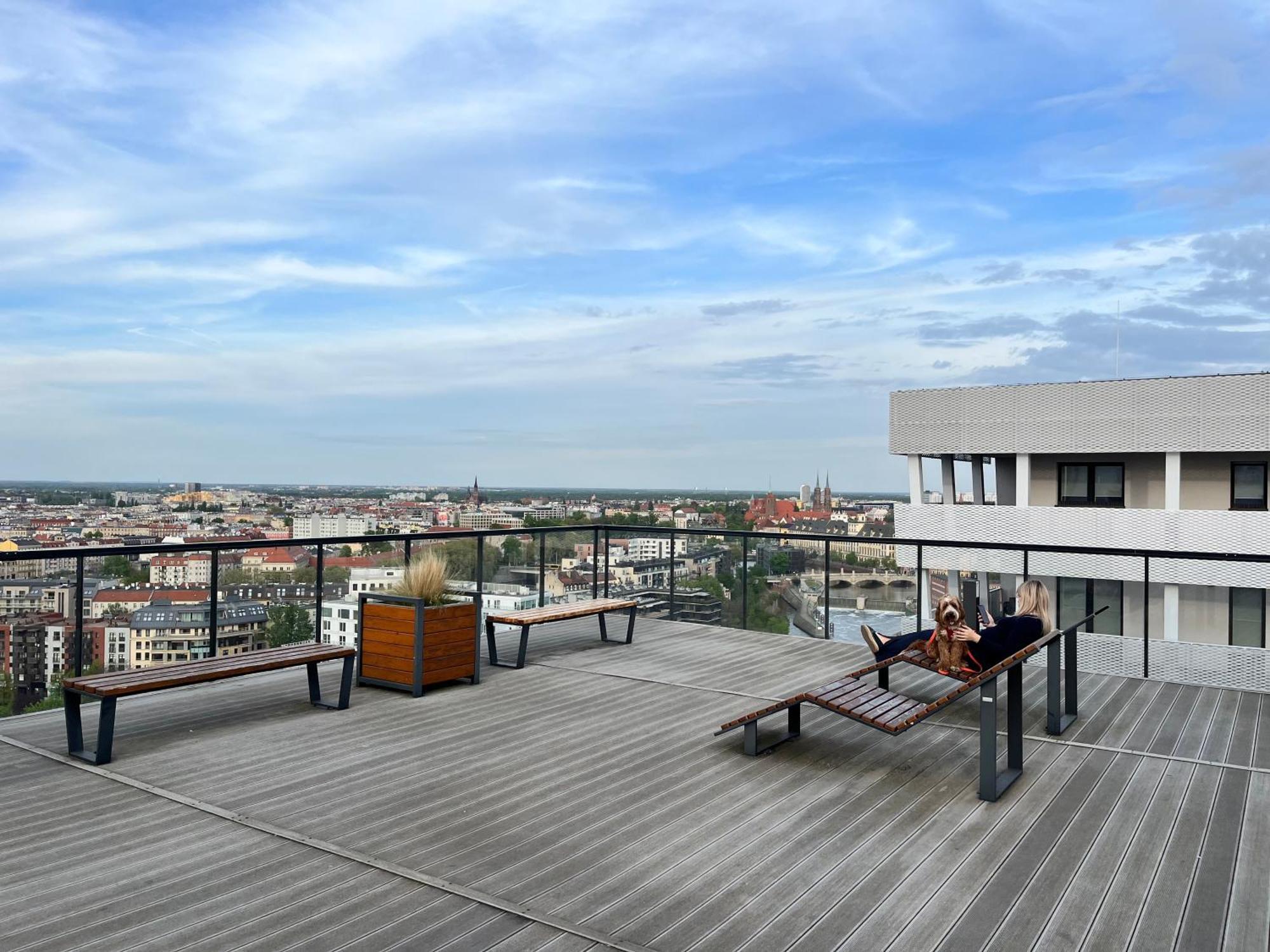 Family House By The River Odra -Panoramic Terrace - 3Room Apartment With 2 Separate Bedrooms And 2 Balconies By Wroapart-Pl- Perfect For Family & Business Stays Wroclaw Dış mekan fotoğraf