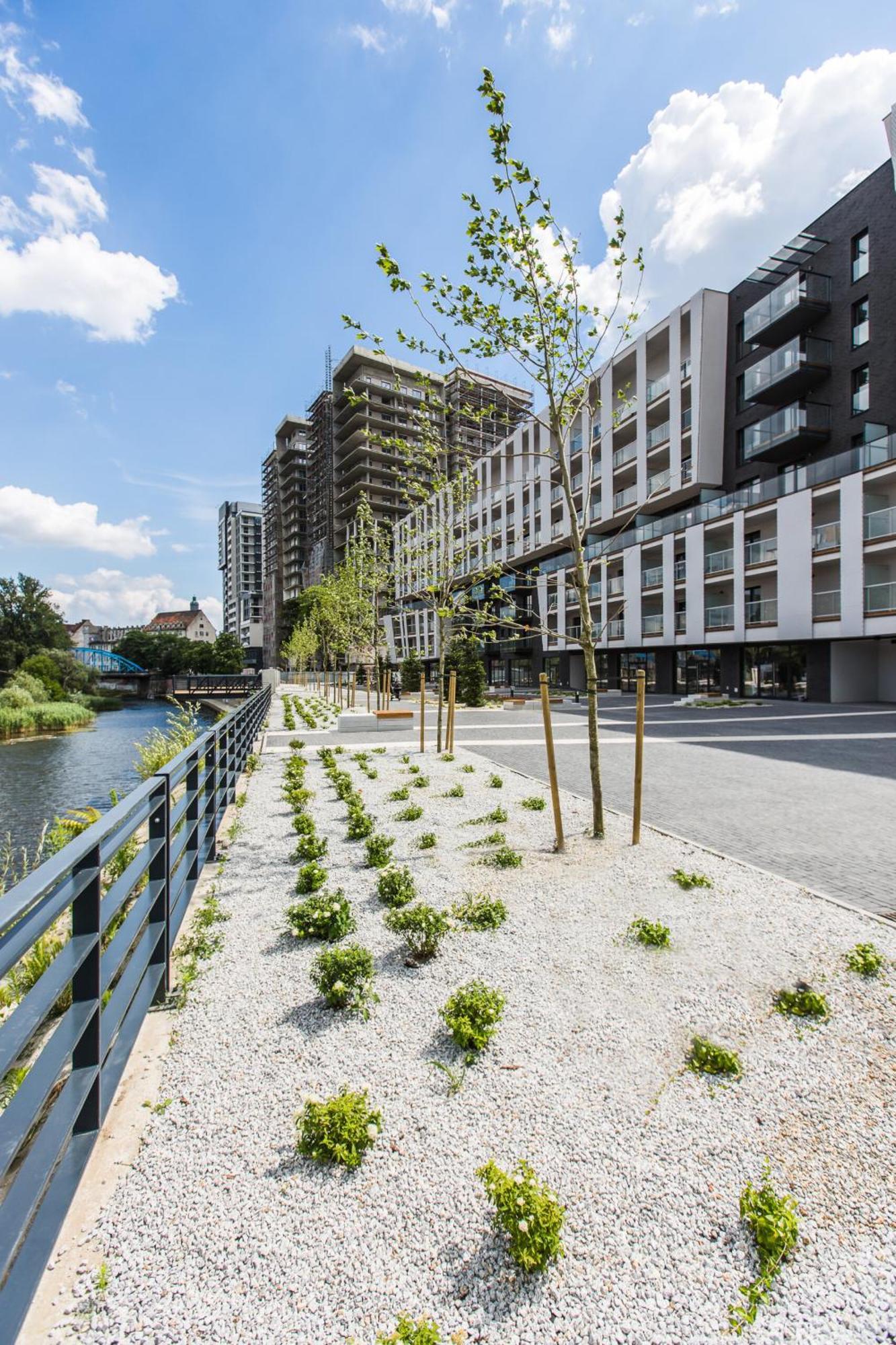 Family House By The River Odra -Panoramic Terrace - 3Room Apartment With 2 Separate Bedrooms And 2 Balconies By Wroapart-Pl- Perfect For Family & Business Stays Wroclaw Dış mekan fotoğraf