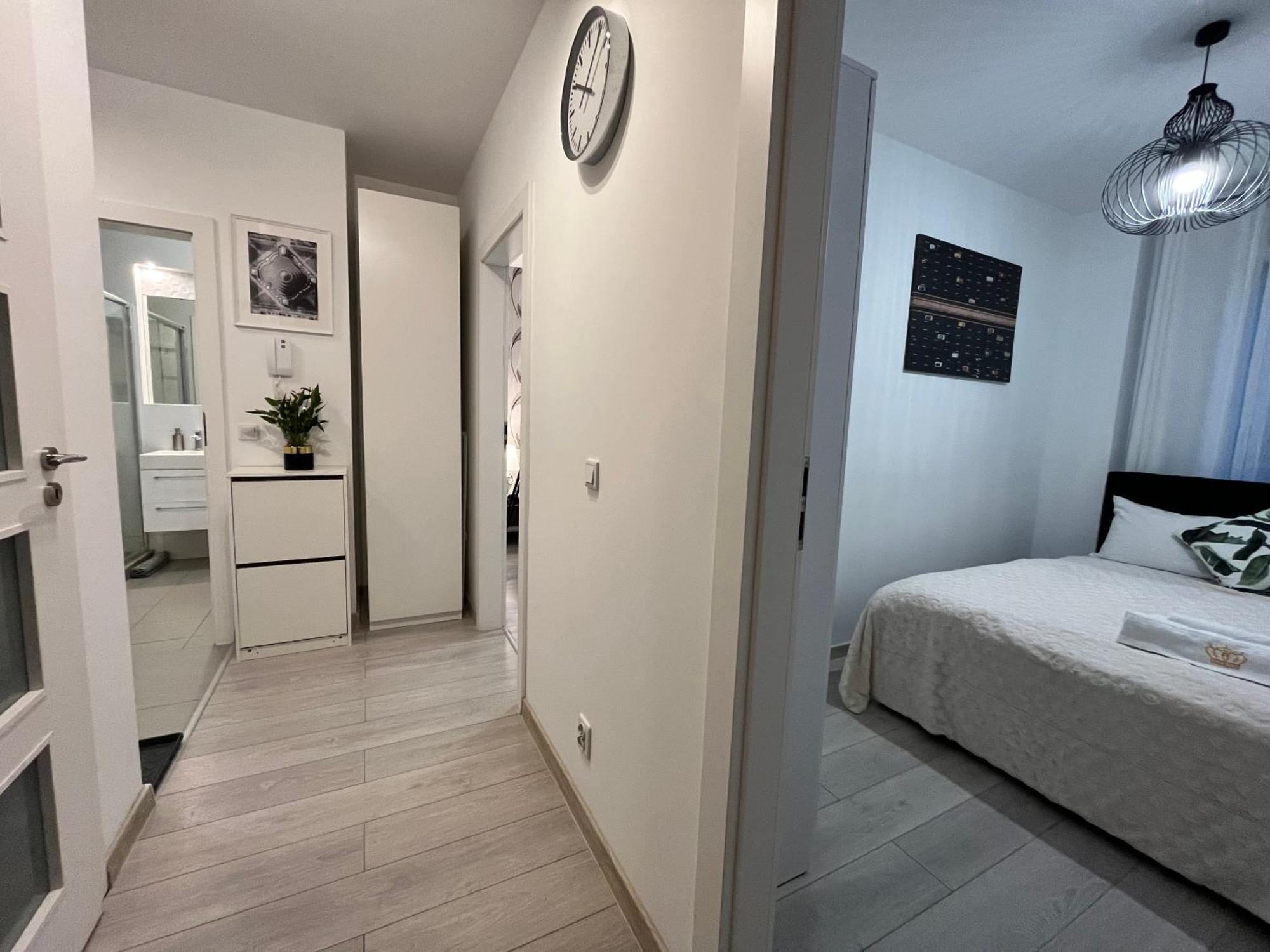 Family House By The River Odra -Panoramic Terrace - 3Room Apartment With 2 Separate Bedrooms And 2 Balconies By Wroapart-Pl- Perfect For Family & Business Stays Wroclaw Dış mekan fotoğraf