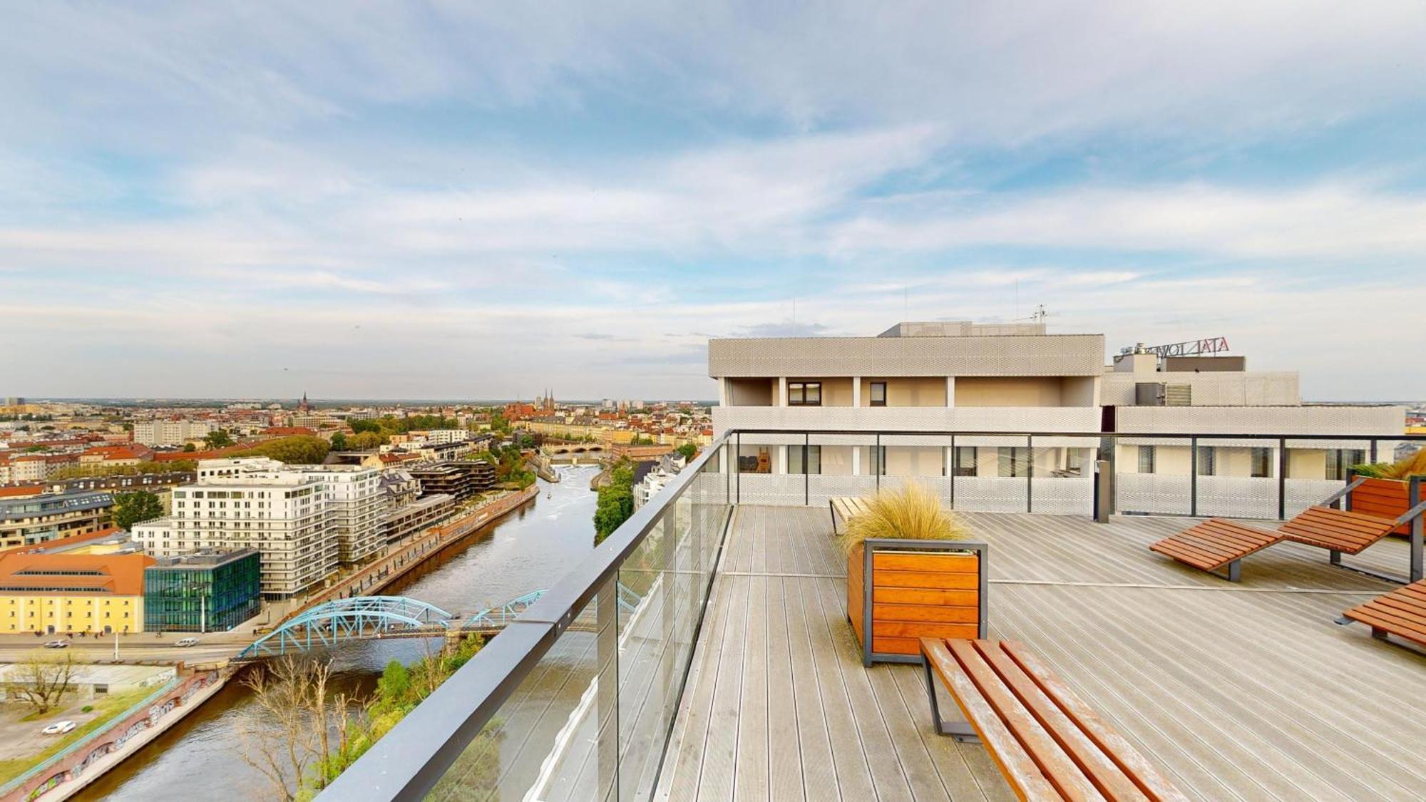 Family House By The River Odra -Panoramic Terrace - 3Room Apartment With 2 Separate Bedrooms And 2 Balconies By Wroapart-Pl- Perfect For Family & Business Stays Wroclaw Dış mekan fotoğraf